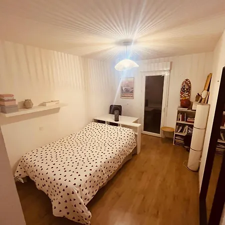 דירה Cosy Avec Piscine קפברטון